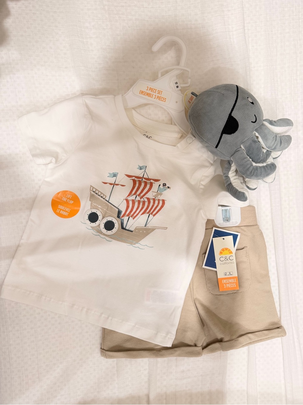NWT C&C California Pirate Shirt and Shorts Set with toy